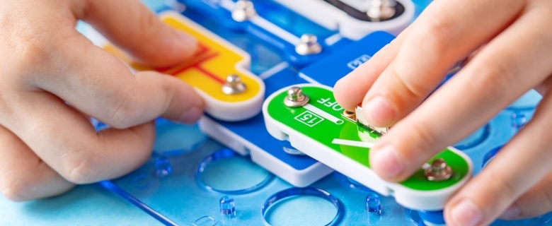 Summer Camp for Children: STEM - Circuits